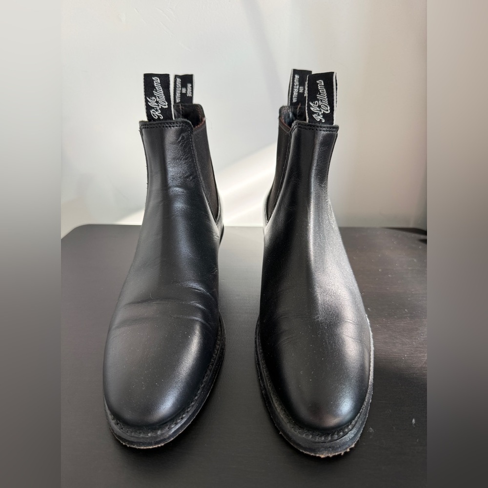 R.M. Williams Lady Yearling Leather Chelsea Boots Black US 6.5